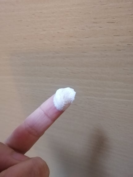 ダヴ ふわとろクリーミースクラブ ザクロ&シアバター/ダヴ/ボディスクラブを使ったクチコミ(5枚目)