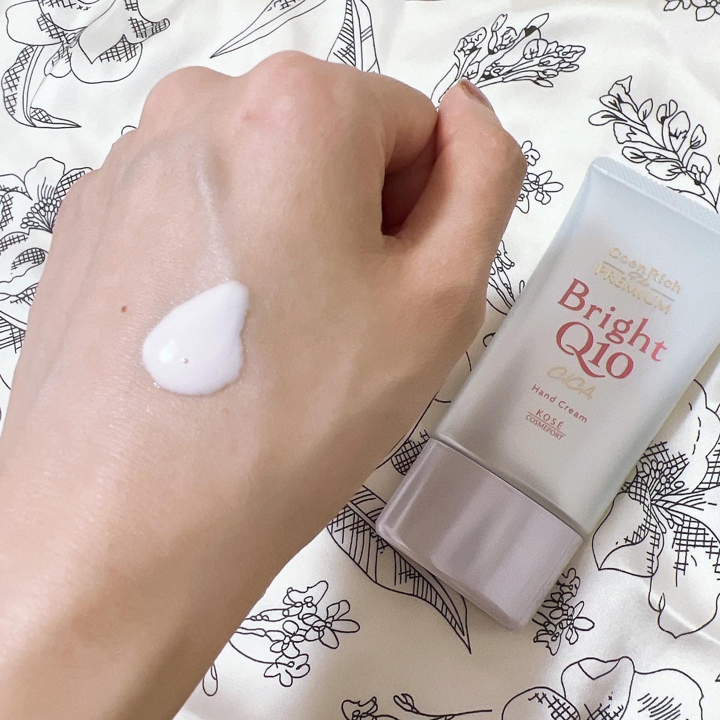 コエンリッチ ザ プレミアム 薬用CICAリペア ハンドクリーム/コエンリッチQ10/ハンドクリームを使ったクチコミ(2枚目)