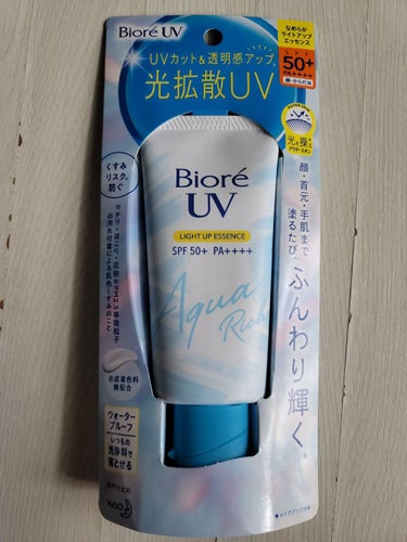 BiorèUV
ビオレ
ビオレUV アクアリッチ ライトアップエッセンス
UVカット&透明感アップ
光拡散UV
なめらかライトアップエッセンス
SPF50+
PA++++
顔·からだ用
光を操るアウター