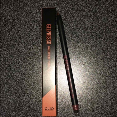 韓国コスメ✳︎
CLIO GELPRESSO〈07〉
前回も紹介した
ジェルライナーで
違う色味を購入✳︎
ブラウン系でラメも
入っておリ
色味もぼかしたリと
調節できるので◎