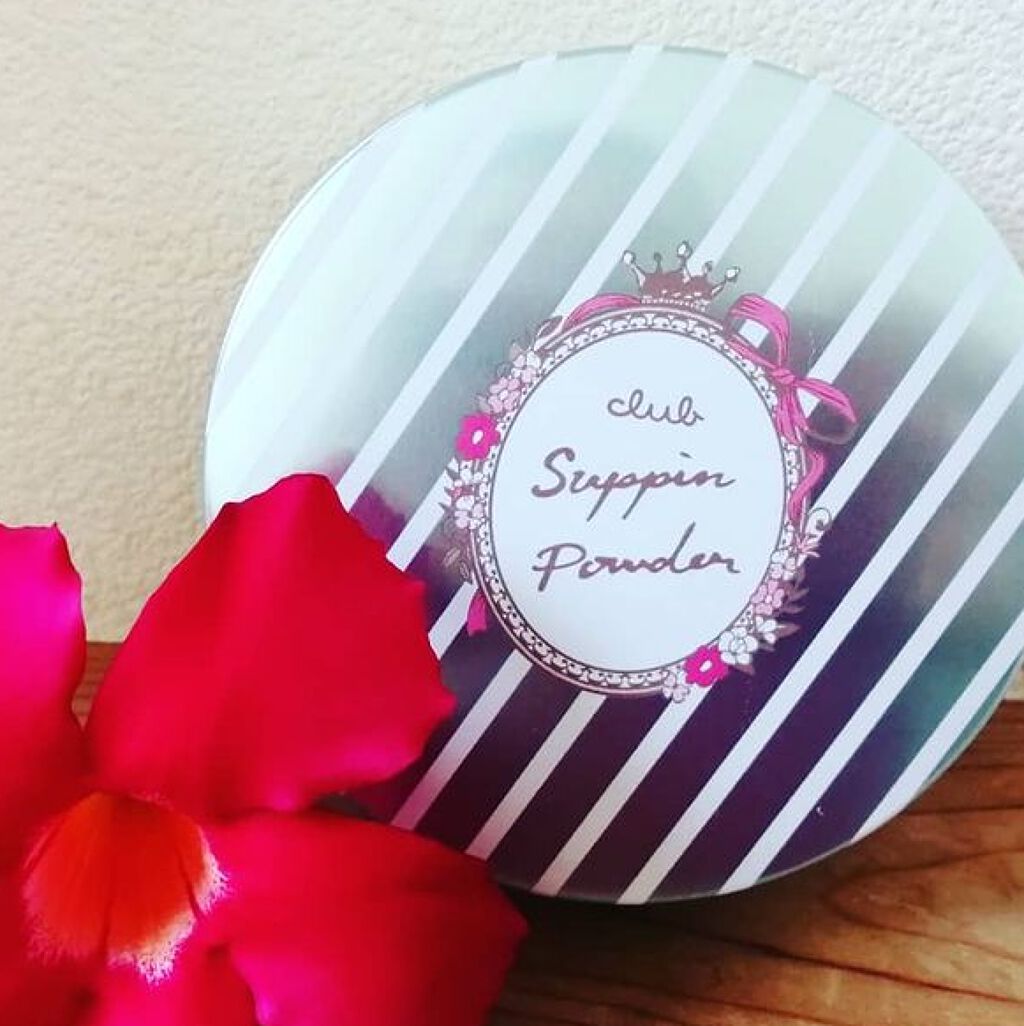 すっぴんパウダー  パステルローズの香り/クラブ/プレストパウダーを使ったクチコミ（2枚目）