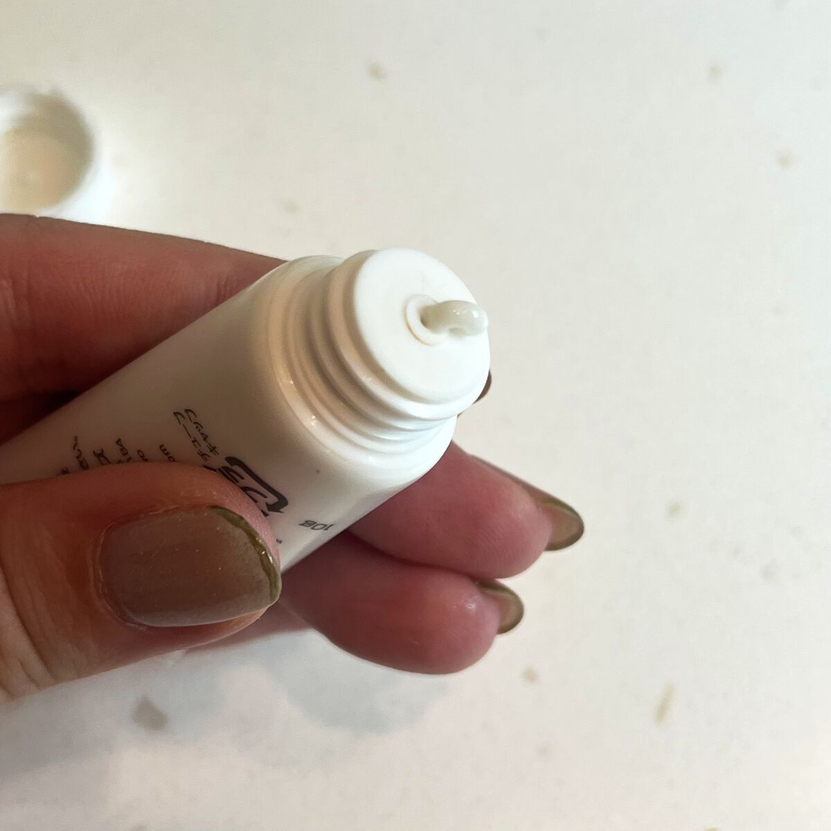 エモーションプルーフ アイ プライマー/TOM FORD BEAUTY/アイシャドウベースを使ったクチコミ（3枚目）