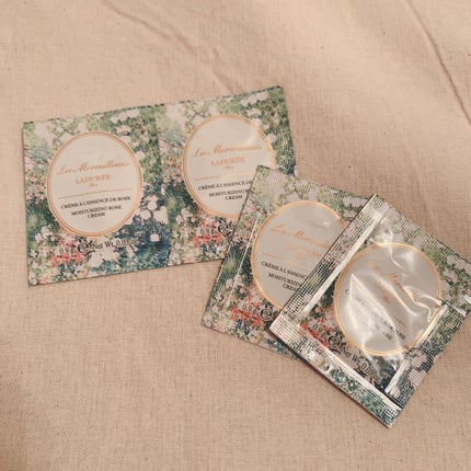 レ・メルヴェイユーズ ラデュレ ローズ エッセンス クリームのクチコミ「レ・メルヴェイユーズ ラデュレ
ローズ エッセンス クリーム
ローズの香りがすごい素敵なク.....」(2枚目)