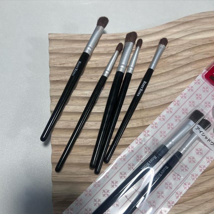 アイシャドウブラシセット/ロージーローザ/メイクブラシを使ったクチコミ(3枚目)