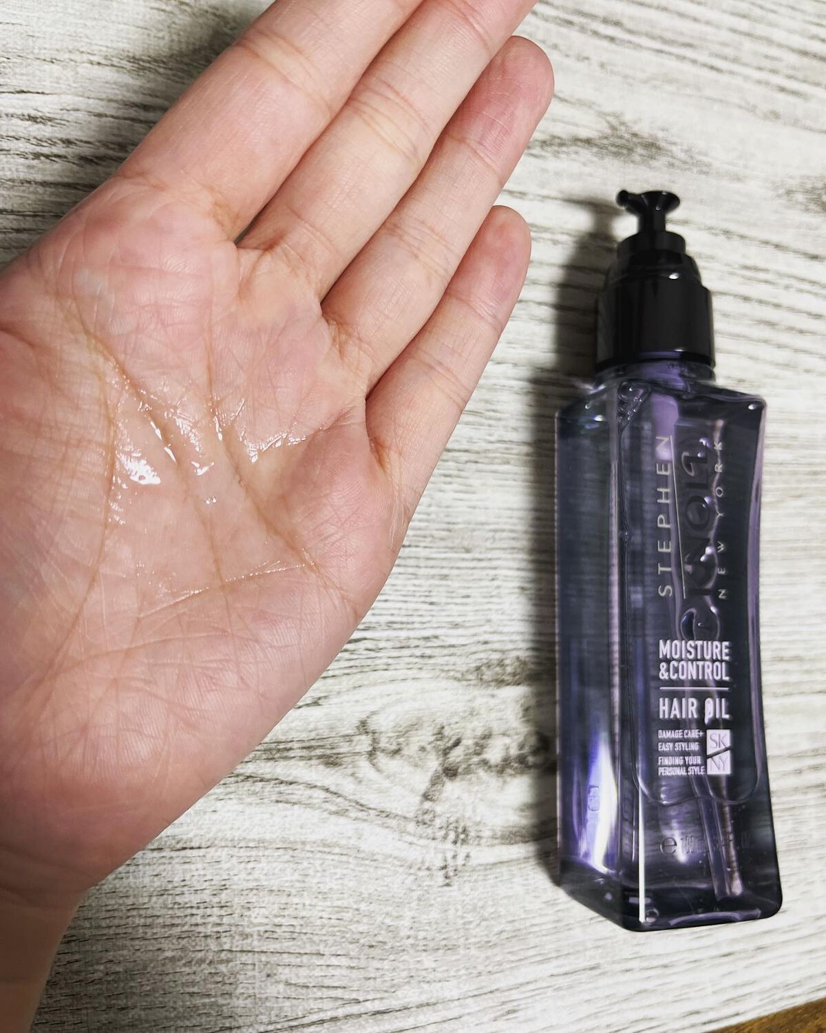 モイスチュアコントロール ヘアオイル W/スティーブンノル ニューヨーク/ヘアオイルを使ったクチコミ(4枚目)