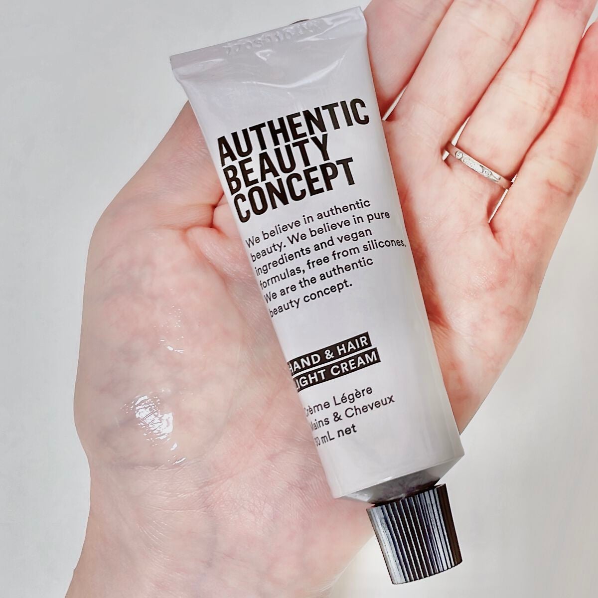 ハンド&ヘア ライトセラム/AUTHENTIC BEAUTY CONCEPT/ハンドクリームを使ったクチコミ(3枚目)