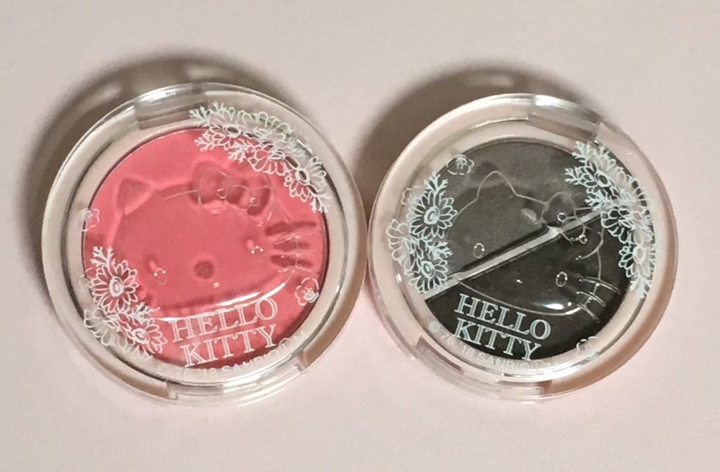 パウダーアイシャドウ ブルーミングキティ/DAISO/アイシャドウパレットを使ったクチコミ(1枚目)