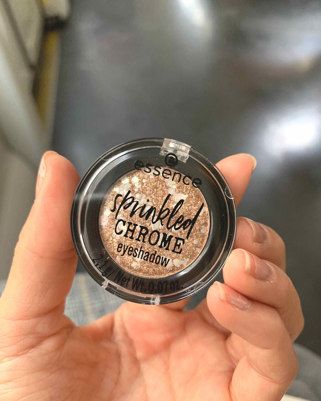 sprinkled chrome eyeshadow/essence/単色アイシャドウを使ったクチコミ(1枚目)