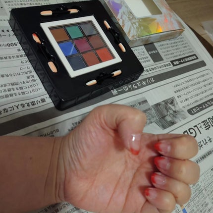 上野パンダ on LIPS 「グラデーションパレットをメガ割で購入しまして、爪を塗りました!..」(3枚目)