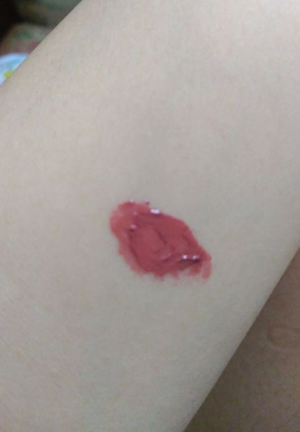 アピュー ウォーターライト ティント/A’pieu/リップティントを使ったクチコミ(3枚目)