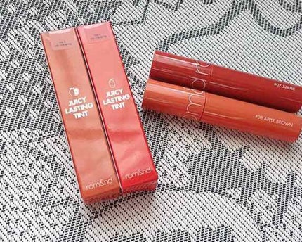 ジューシーラスティングティント/rom&nd/リップティントを使ったクチコミ(1枚目)