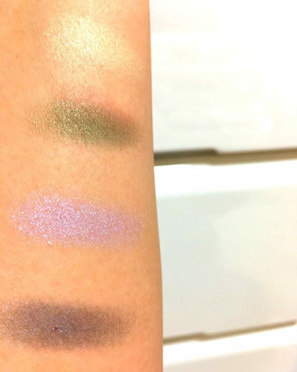 ツーカラー アイシャドウ ラメシリーズ/CEZANNE/アイシャドウパレットを使ったクチコミ(4枚目)