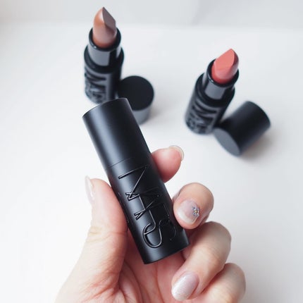 エクスプリシット リップスティック 825 NO STRINGS/NARS/口紅の画像