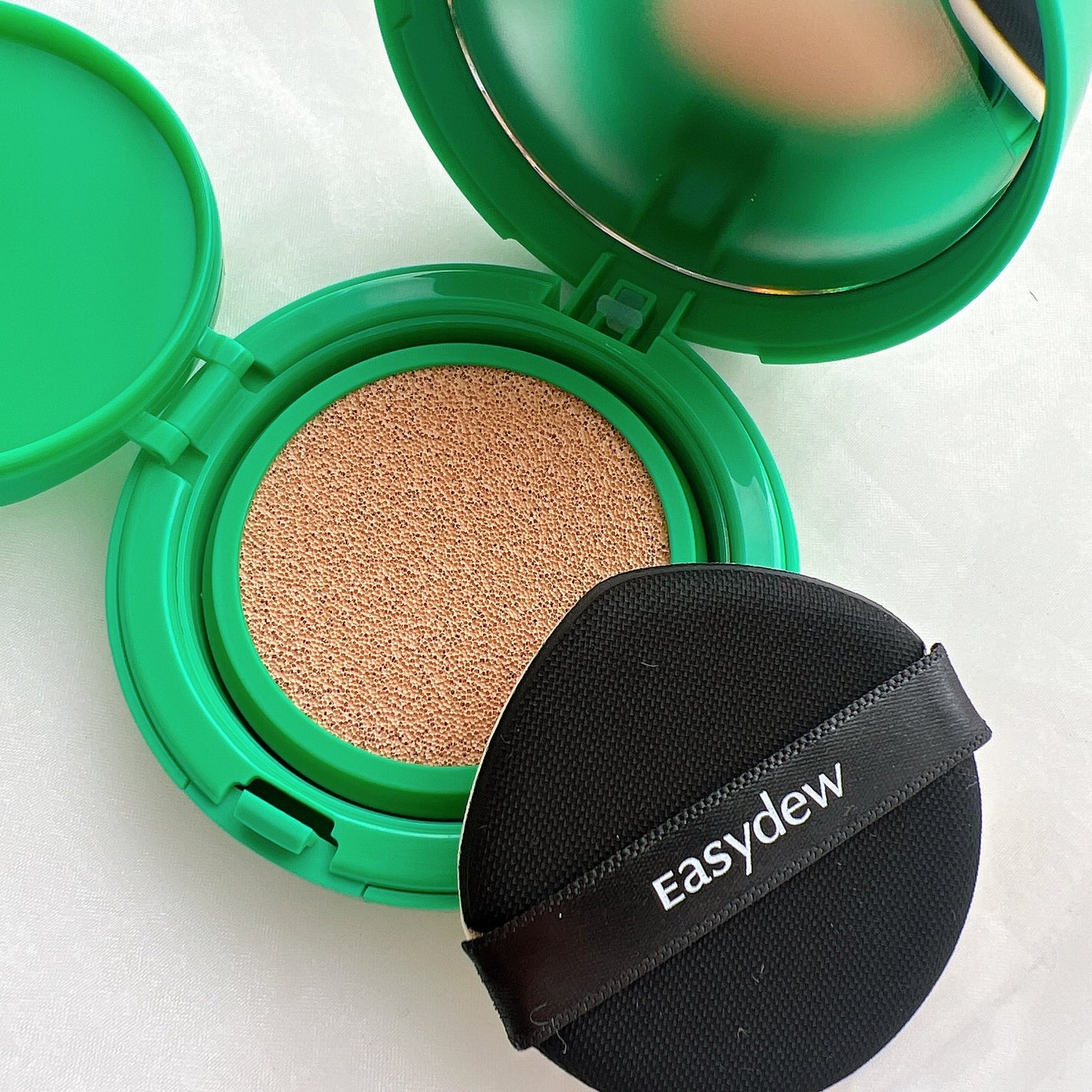 イージーデュー メラB トーニングアンプルクッション Easydew