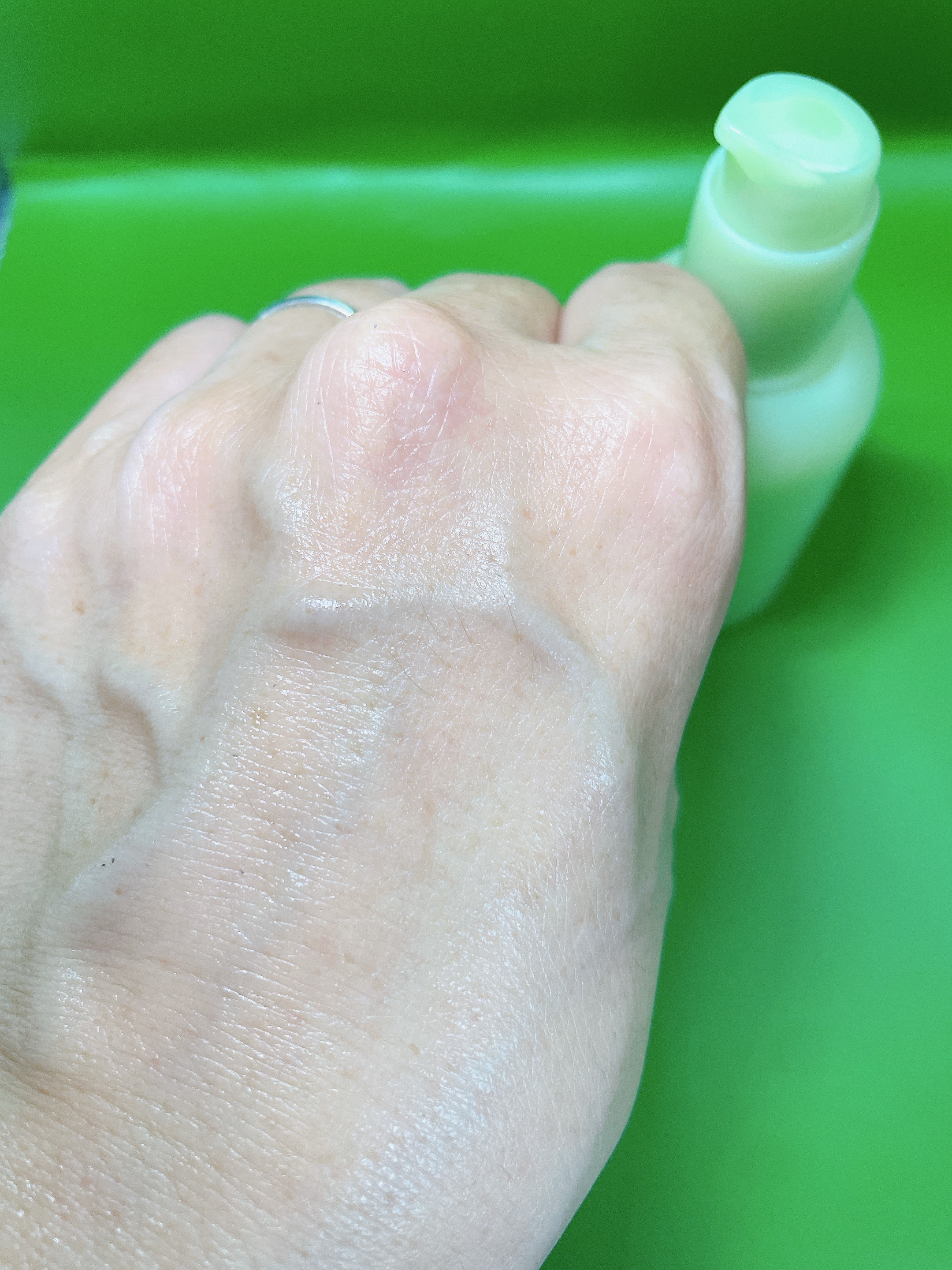 Abib  ドクダミ エッセンス カーミングポンプのクチコミ「おはようございます。
今日はAbib　ドクダミ エッセンス カーミングポンプのご紹介です。

.....」（3枚目）