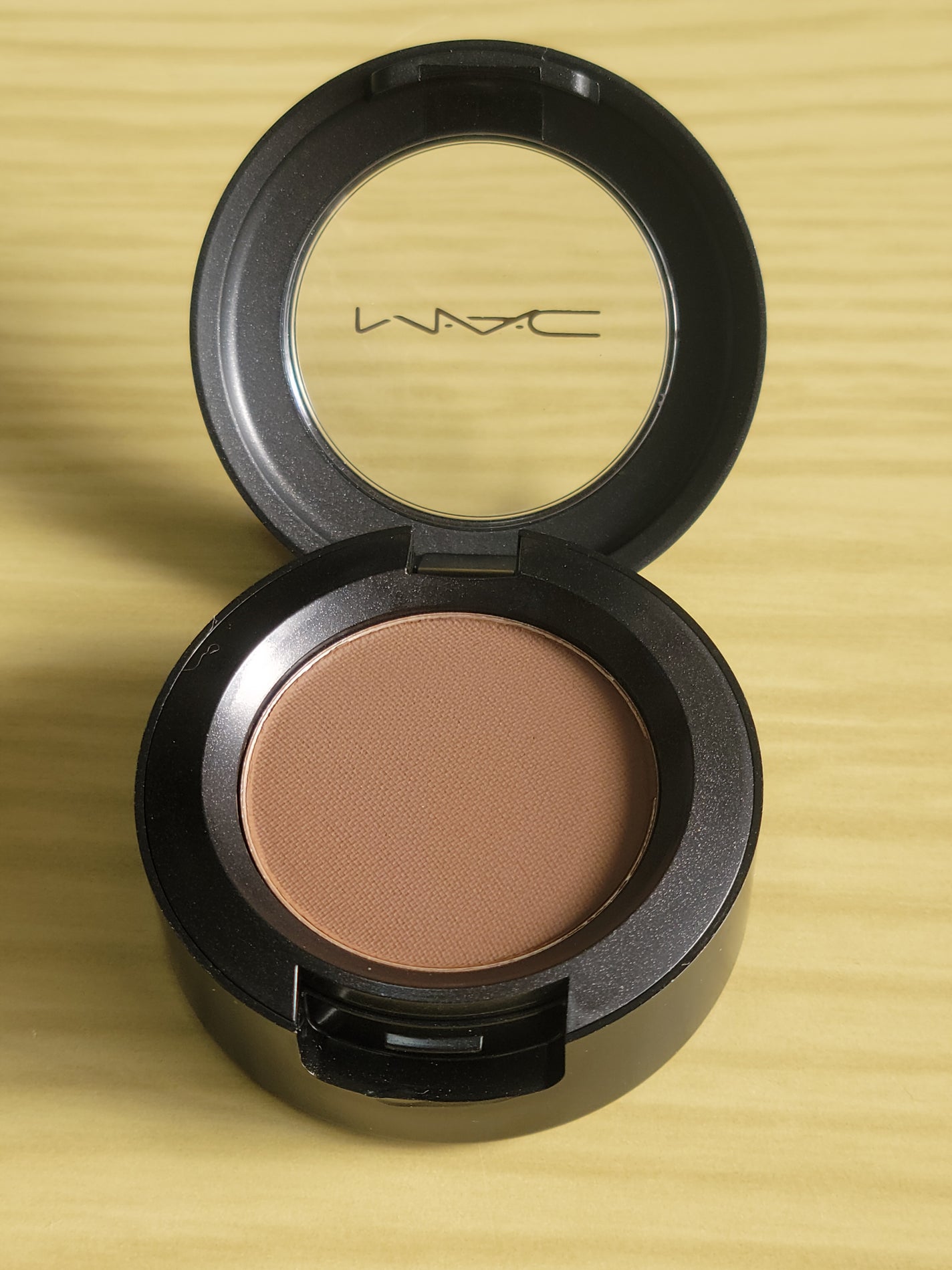 スモール アイシャドウ/M・A・C/単色アイシャドウを使ったクチコミ(3枚目)