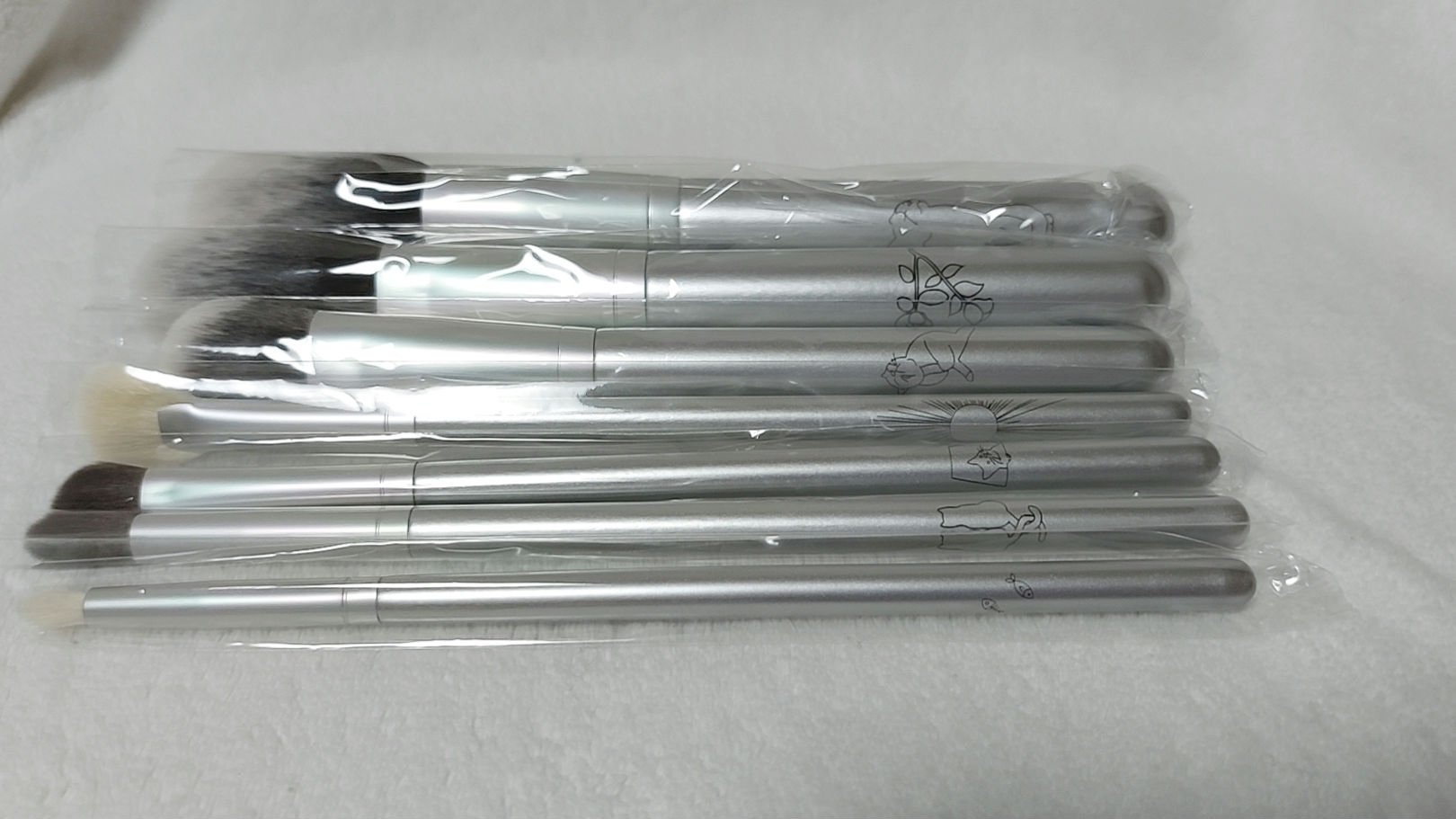 猫モチーフ メイクブラシ 7本セット/SIXPLUS/メイクブラシを使ったクチコミ（2枚目）