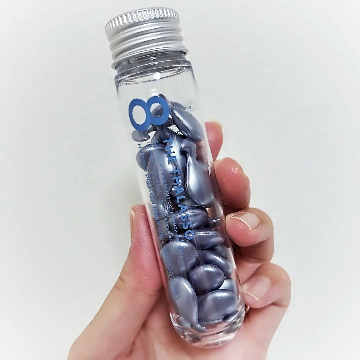 ハイドロポーション 美容液ヘアオイル(アクアホワイトフローラルの香り)/エイトザタラソ/ヘアオイルを使ったクチコミ(2枚目)