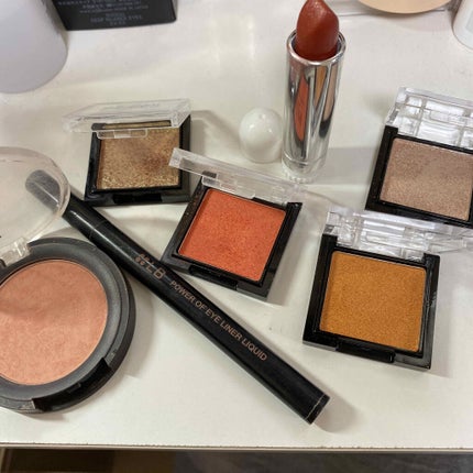 UR GLAM POWDER EYESHADOW/U R GLAM/単色アイシャドウを使ったクチコミ(1枚目)