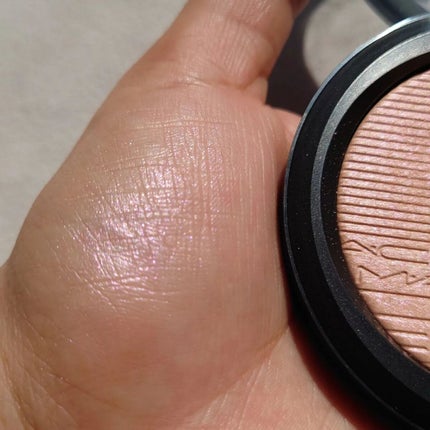 エクストラ ディメンション スキンフィニッシュ/M・A・C/プレストパウダーを使ったクチコミ(4枚目)