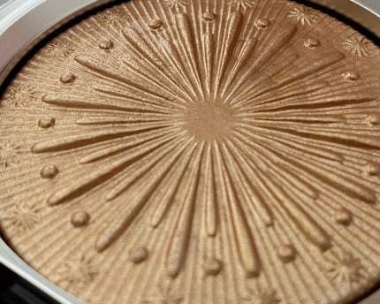 エクストラ ディメンション スキンフィニッシュ/M・A・C/プレストパウダーを使ったクチコミ(3枚目)