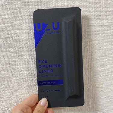 7 SHADES OF BLACK NAVY-BLACK/UZU BY FLOWFUSHI/リキッドアイライナーを使ったクチコミ（2枚目）