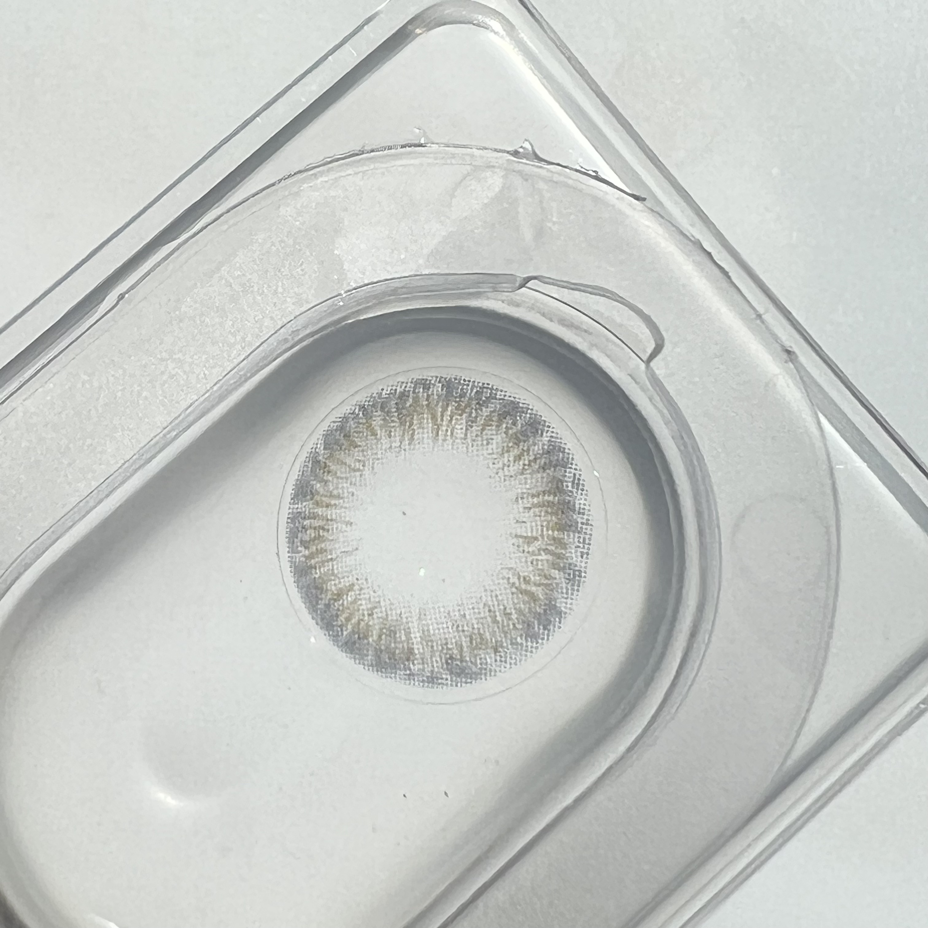 Haruhana Daisy Gray/otr/カラーコンタクトレンズを使ったクチコミ（2枚目）