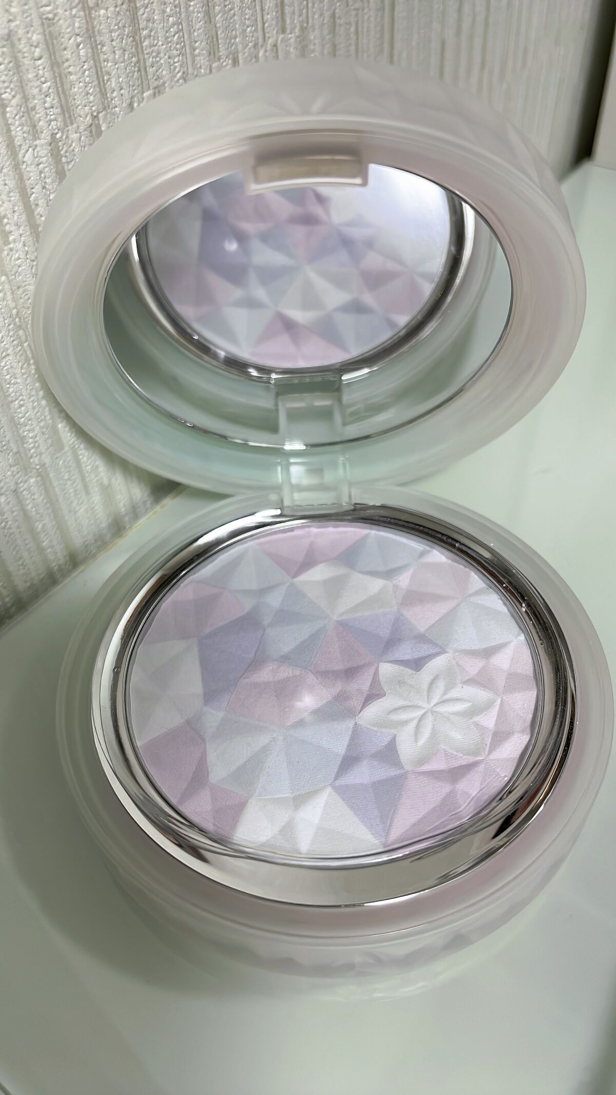 ＡＱ　オーラ リフレクター/DECORTÉ/プレストパウダーを使ったクチコミ（1枚目）