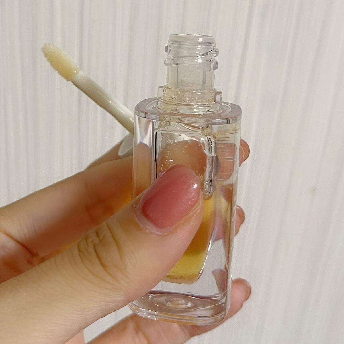 スージングヴィーガンリップオイル/Laka/リップオイルを使ったクチコミ(2枚目)