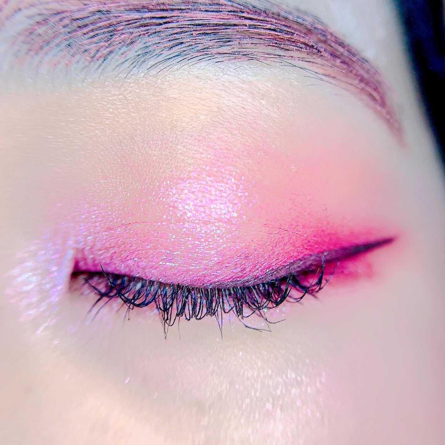 コンパクトアディクション “エターナル イン ピンク”/ADDICTION/アイシャドウパレットを使ったクチコミ(5枚目)