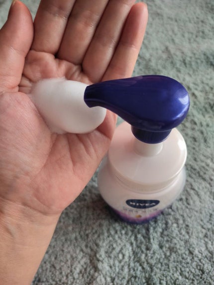 ニベア クリアビューティー弱酸性泡洗顔 もっちり美肌/ニベア/泡洗顔を使ったクチコミ(2枚目)