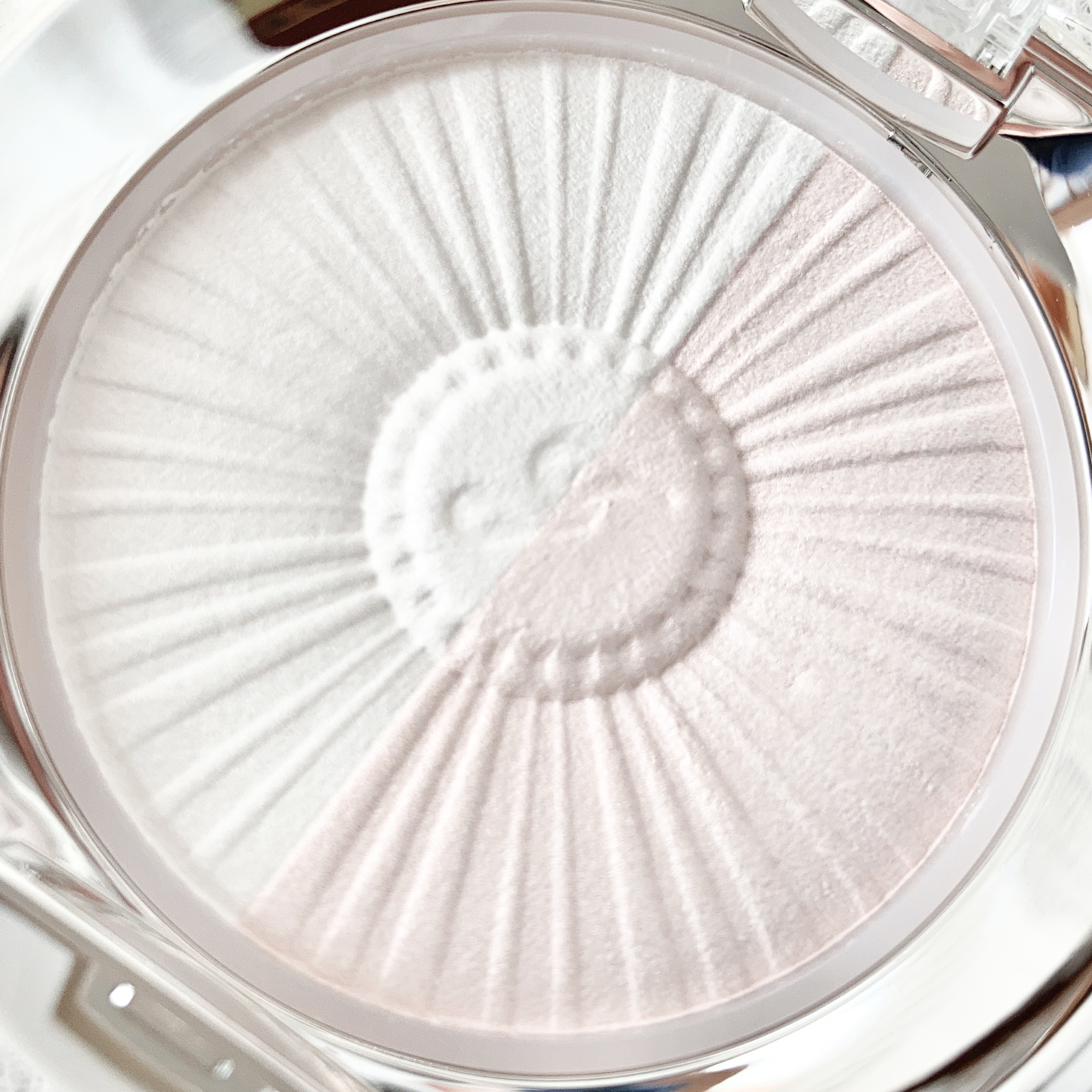 デュアル ルーセントグロウ　セッティングパウダー 02 silky pink/JILL STUART/プレストパウダーを使ったクチコミ（1枚目）