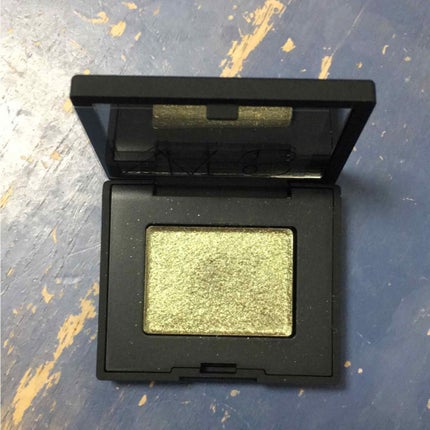 ハードワイヤードアイシャドー/NARS/単色アイシャドウを使ったクチコミ(1枚目)