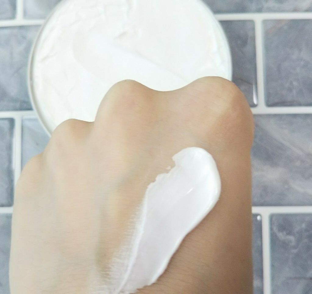 ニベアクリーム/ニベア/ボディクリームを使ったクチコミ(3枚目)