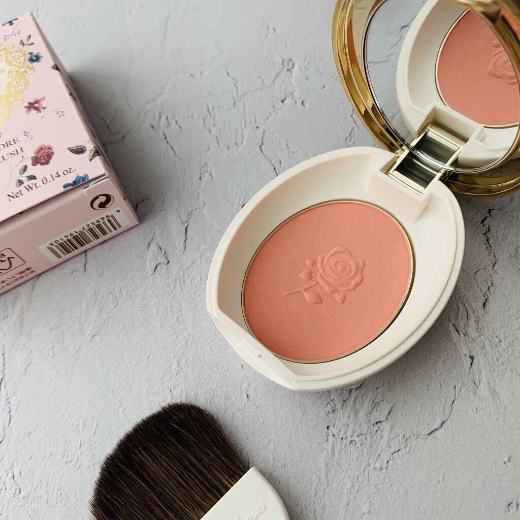 パウダーブラッシュ 02 Henriette（アンリエット）/レ・メルヴェイユーズ ラデュレ/パウダーチークを使ったクチコミ（2枚目）