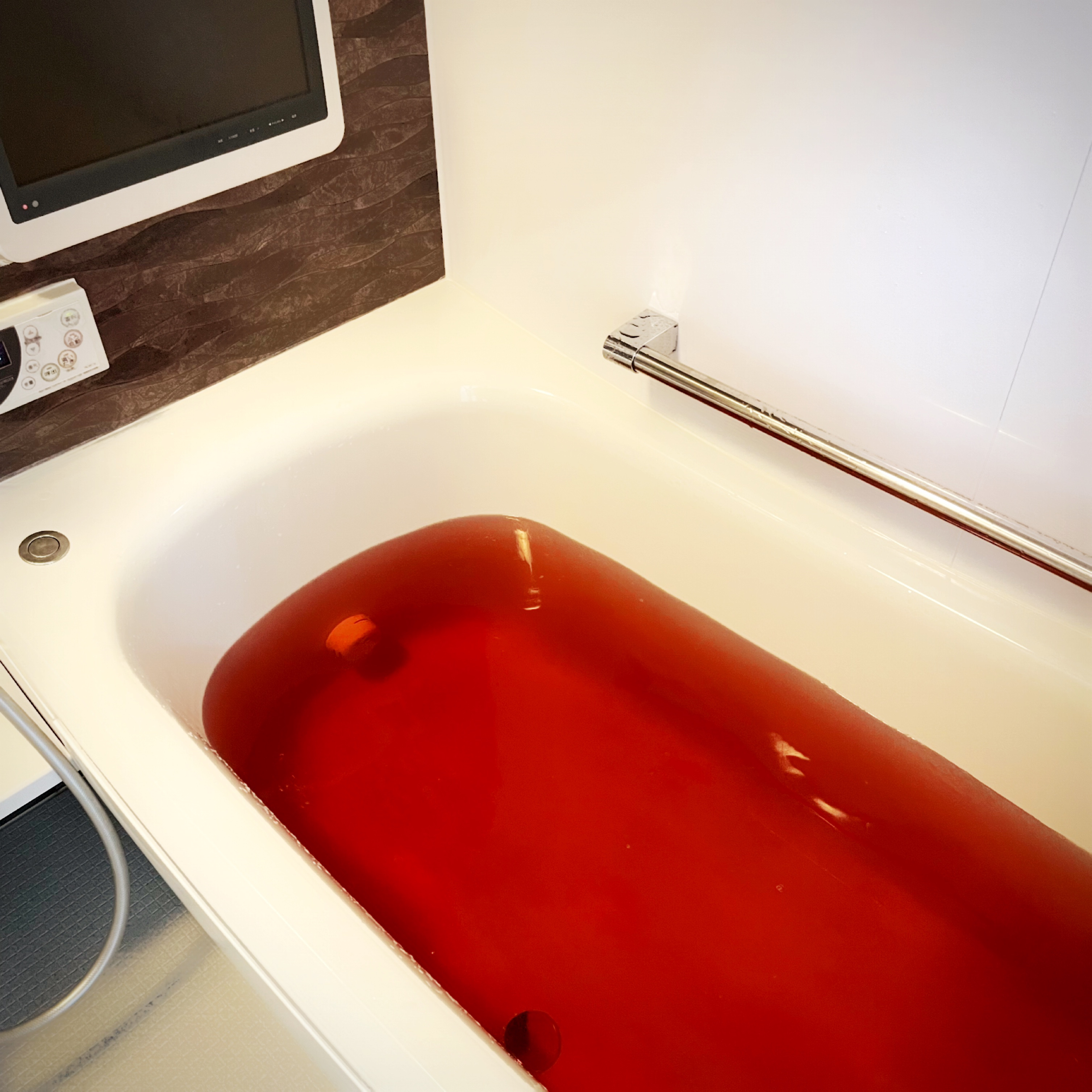 グロウンアップスウィーツメゾンカヌレフィズ/ノルコーポレーション/炭酸系入浴剤を使ったクチコミ（2枚目）