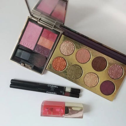 アイシャドウ × 8 テンプティング フェイト/M・A・C/アイシャドウパレットを使ったクチコミ(1枚目)