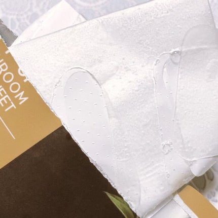 Elishacoy ハイドラマッシュルーム・マスク・シートのクチコミ「Elishacoy(エリシャコイ)
リフトアップマッシュルームマスクシート
いろんなキノコの.....」(2枚目)