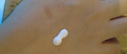 色白研究中! on LIPS 「#夏のお供紹介しますSNSで話題の発症がんの可能性があるスキン..」(7枚目)