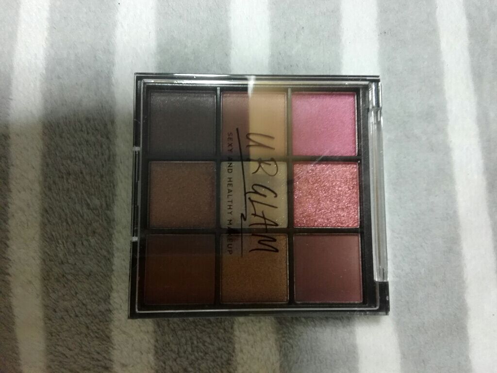 UR GLAM BLOOMING EYE COLOR PALETTE/U R GLAM/アイシャドウパレットを使ったクチコミ(1枚目)