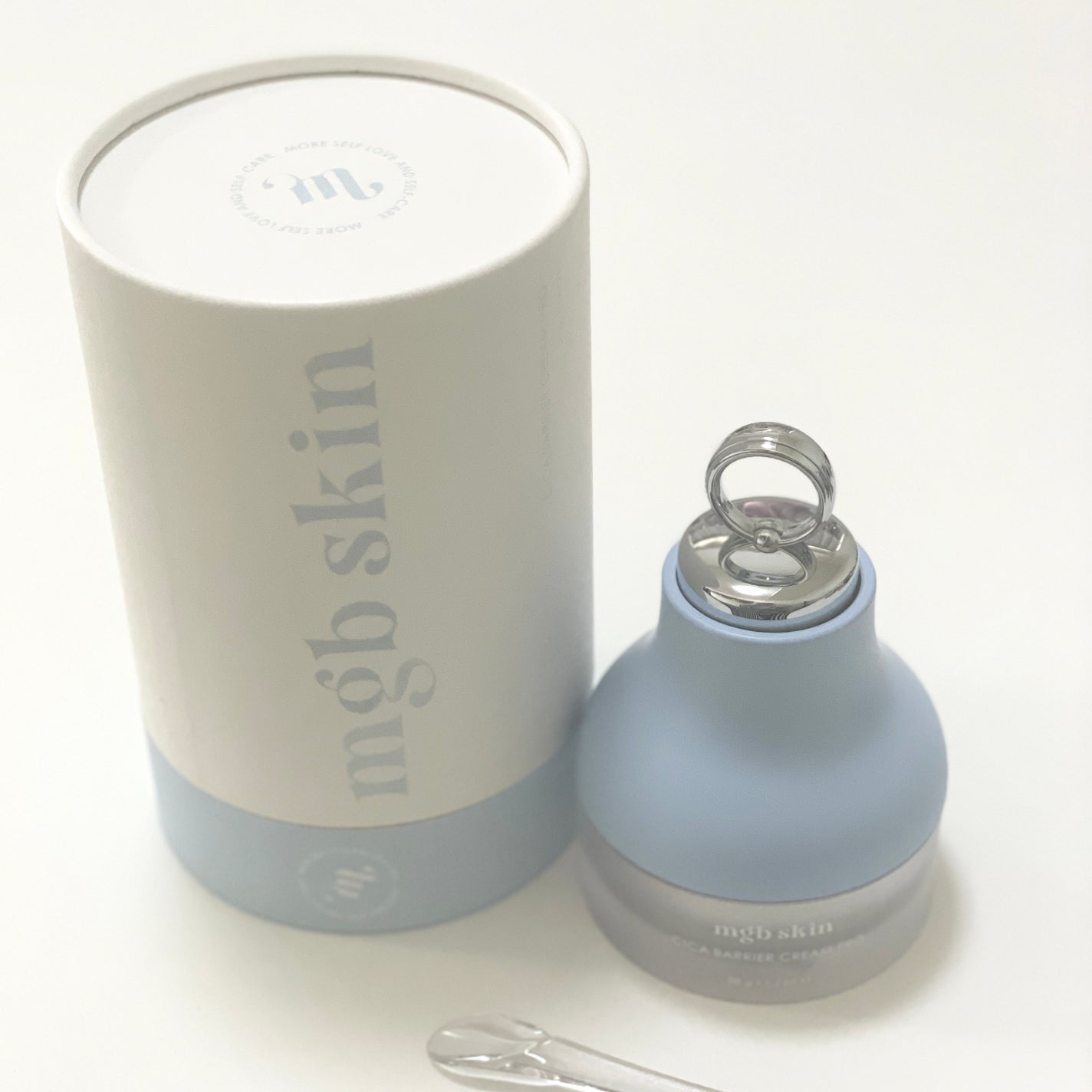 natsumi on LIPS 「MyLittleBox@my_little_box_japan..」(3枚目)