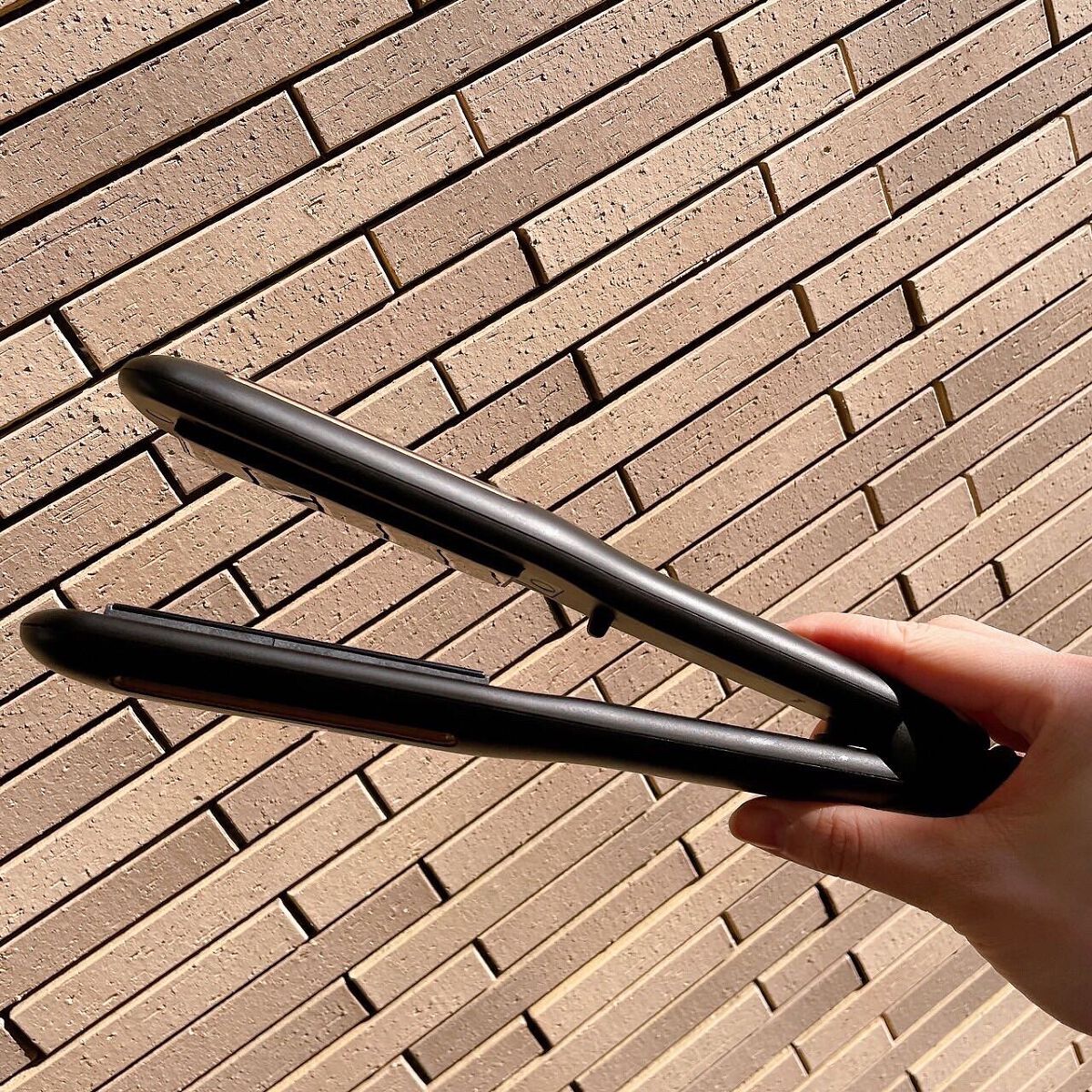 プリヴィレージュ シルクミラーストレート MHS-2410/mod's hair/ストレートアイロンを使ったクチコミ(5枚目)