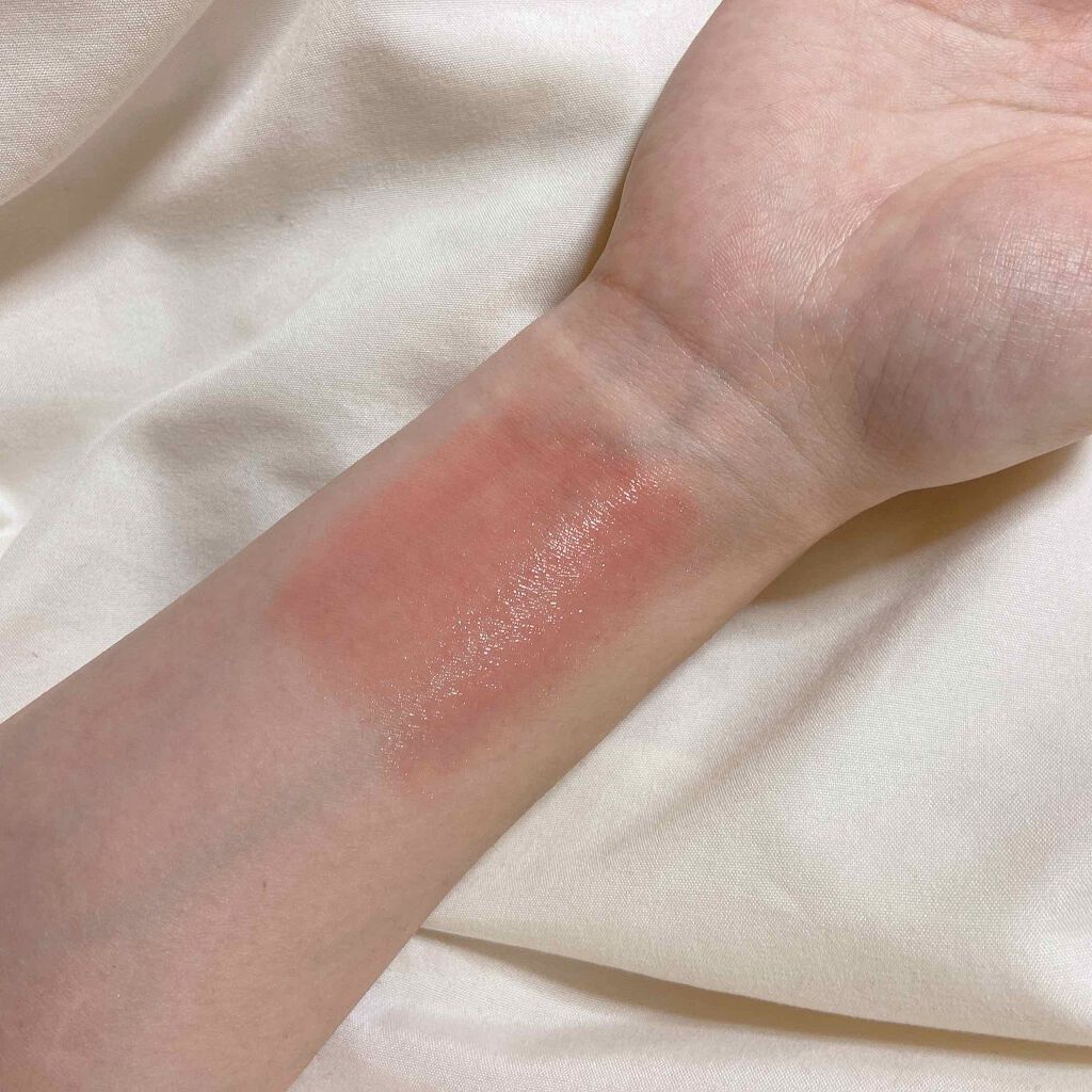 ヴォリュプテ プランプインカラー 1 マッド ヌード/YVES SAINT LAURENT BEAUTE/口紅を使ったクチコミ（2枚目）