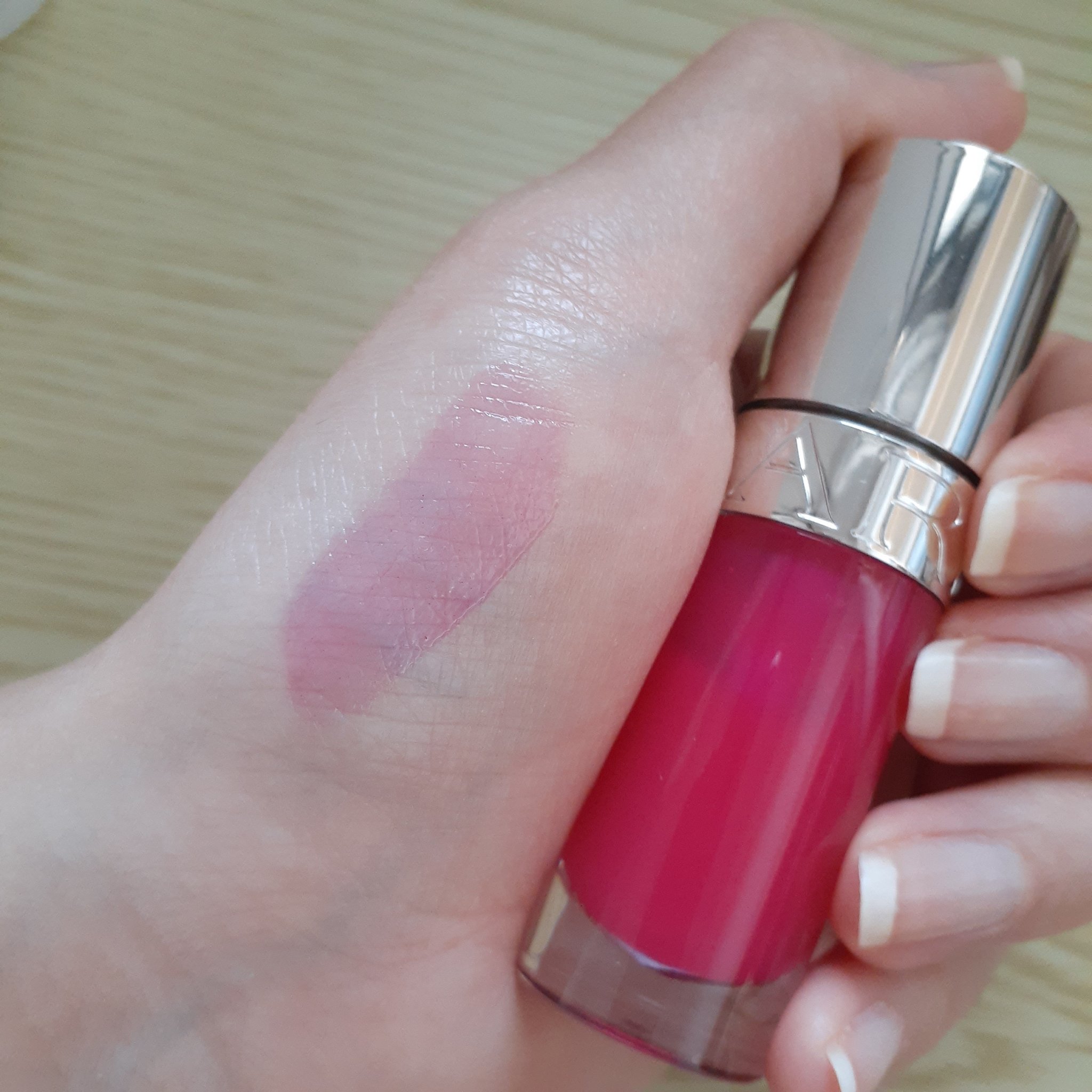 リップコンフォートオイル 23 パッション ピンク/CLARINS/リップグロスを使ったクチコミ（1枚目）