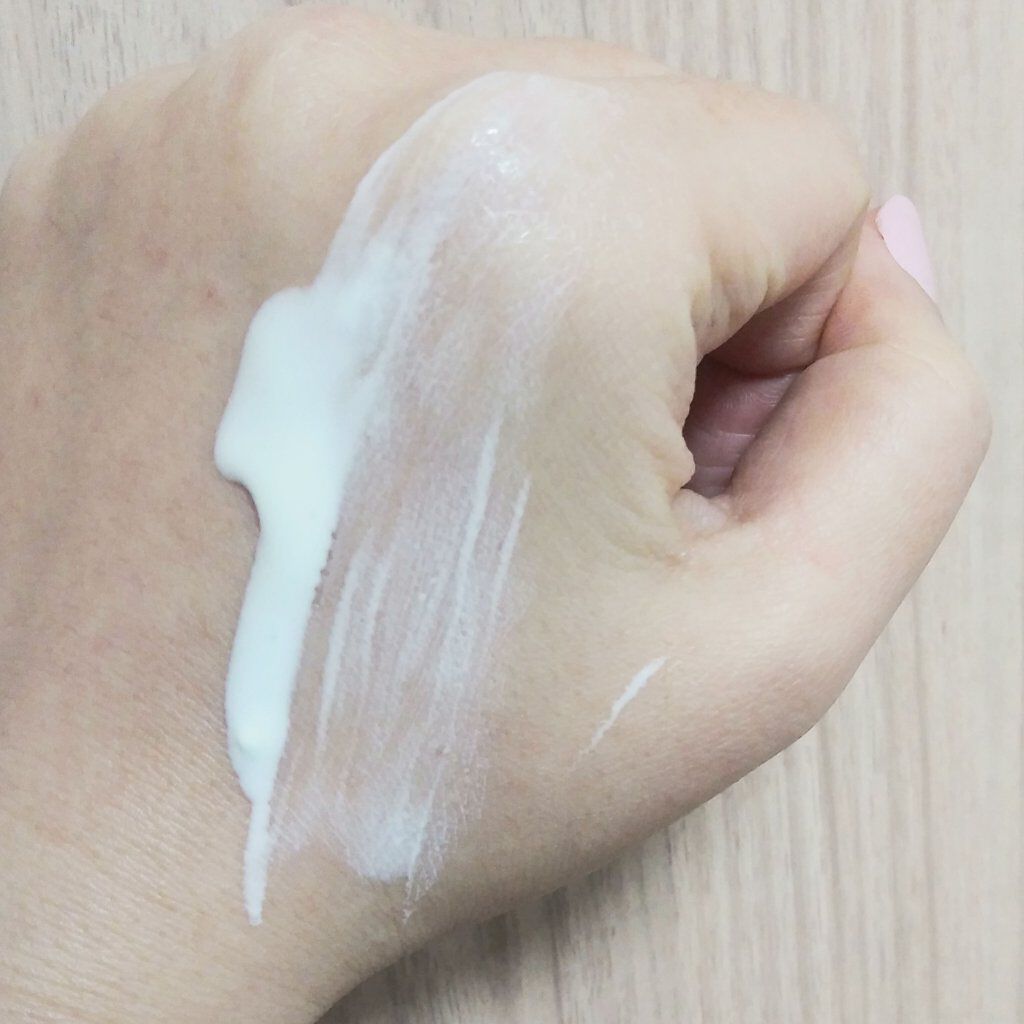 スキンアクア スーパーモイスチャージェル 140g（ポンプ）【旧】/スキンアクア/日焼け止めジェルを使ったクチコミ（2枚目）