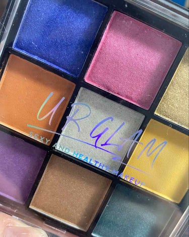 UR GLAM　BLOOMING EYE COLOR PALETTE/U R GLAM/パウダーアイシャドウを使ったクチコミ（1枚目）