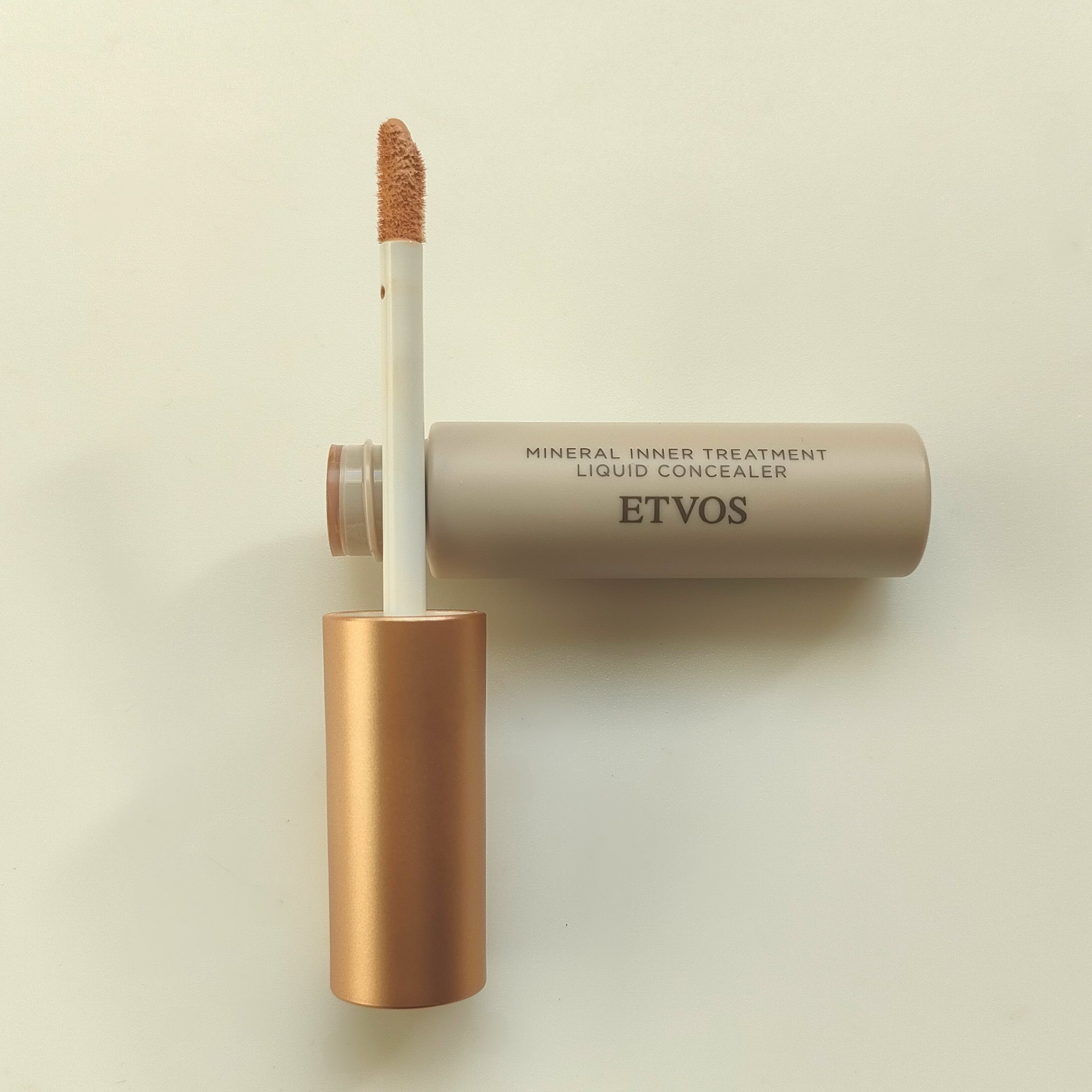 ミネラルインナートリートメントリキッドコンシーラー/エトヴォス/リキッドコンシーラーを使ったクチコミ（3枚目）