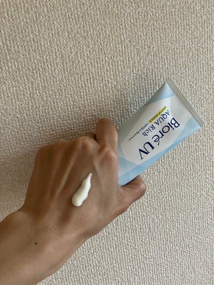 ビオレUV アクアリッチ ライトアップエッセンス/ビオレ/日焼け止めクリームを使ったクチコミ(2枚目)