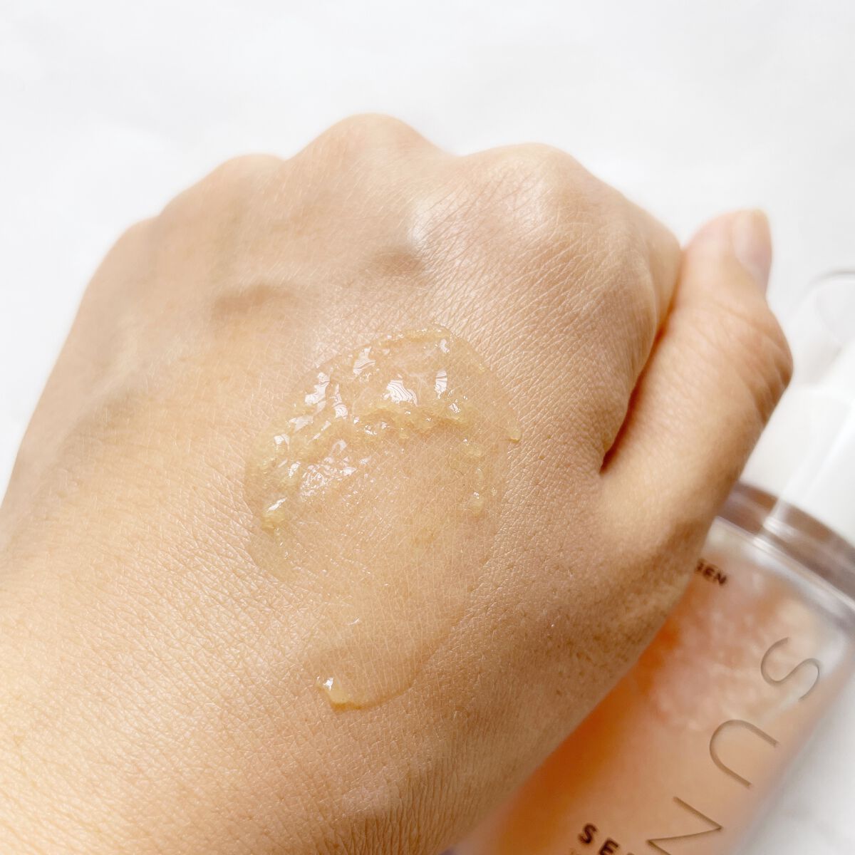 ハリケアコラーゲンサンセラム/VELY VELY/日焼け止めジェルを使ったクチコミ(4枚目)