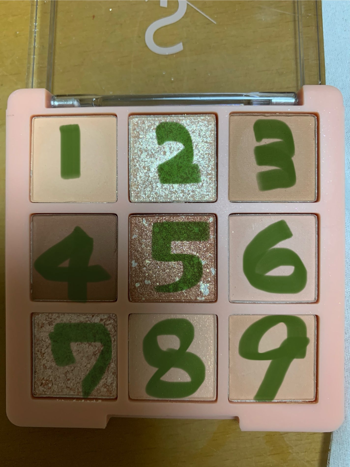 9色アイシャドウパレット/sokko beauty/アイシャドウパレットを使ったクチコミ(4枚目)